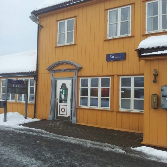 Bø Stasjon - Stasjonsvegen 1