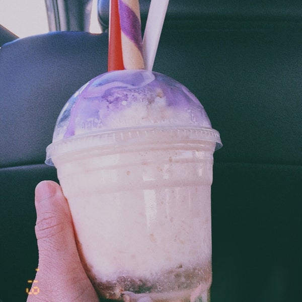 The Supreme IceCream Shoppe Dessert Shop in The Maples