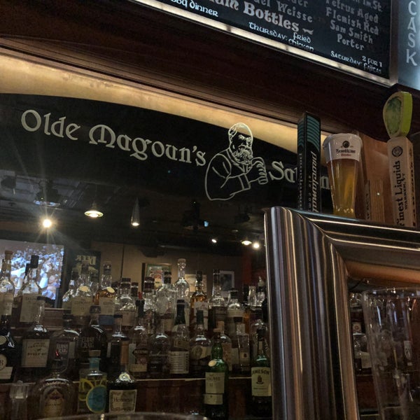 4/17/2018 tarihinde Kristen G.ziyaretçi tarafından Olde Magoun&#39;s Saloon'de çekilen fotoğraf