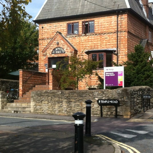 Kings Oxford - Private School in Temple Cowley