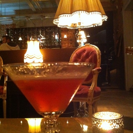 Das Foto wurde bei Josephine&#39;s Bar &amp; Restaurant von Peggy B. am 9/27/2012 aufgenommen
