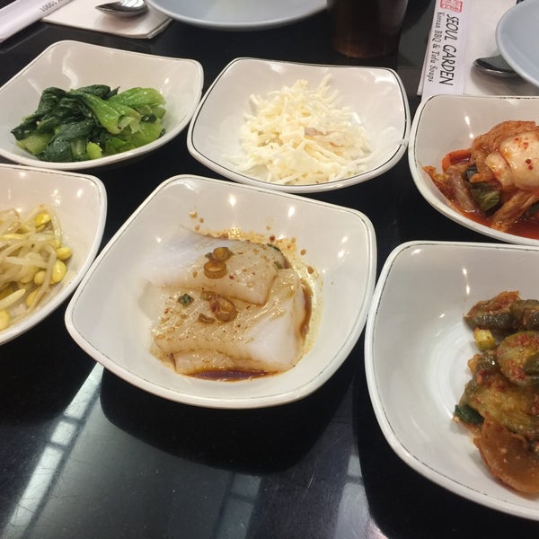 Foto tirada no(a) Seoul Garden Restaurant por Hanyi M. em 11/23/2016