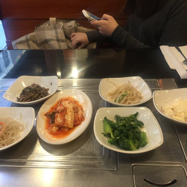 11/28/2016 tarihinde Hanyi M.ziyaretçi tarafından Seoul Garden Restaurant'de çekilen fotoğraf