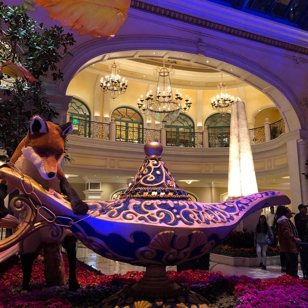 Photo taken at Bellagio Conservatory &amp; Botanical Gardens by Stephanie R. on 11/14/2019