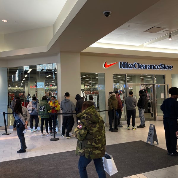 nike store 11365