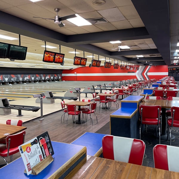 AMF East Meadow Lanes Bowling Alley