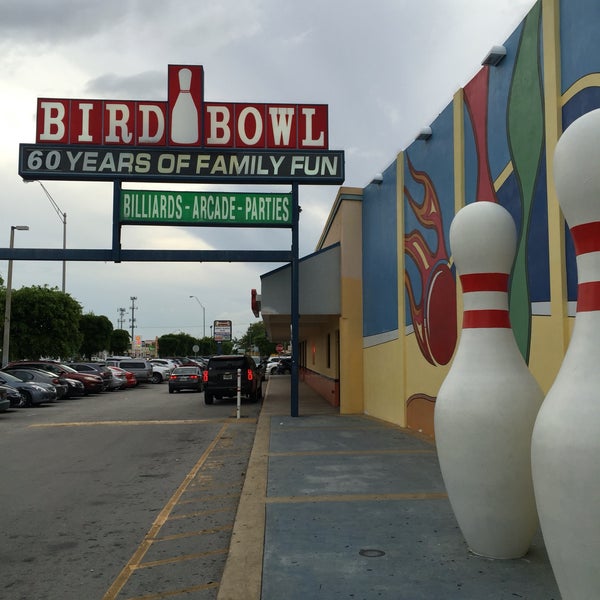 8/27/2016에 Abdulrahman Als님이 Bird Bowl Bowling Center에서 찍은 사진