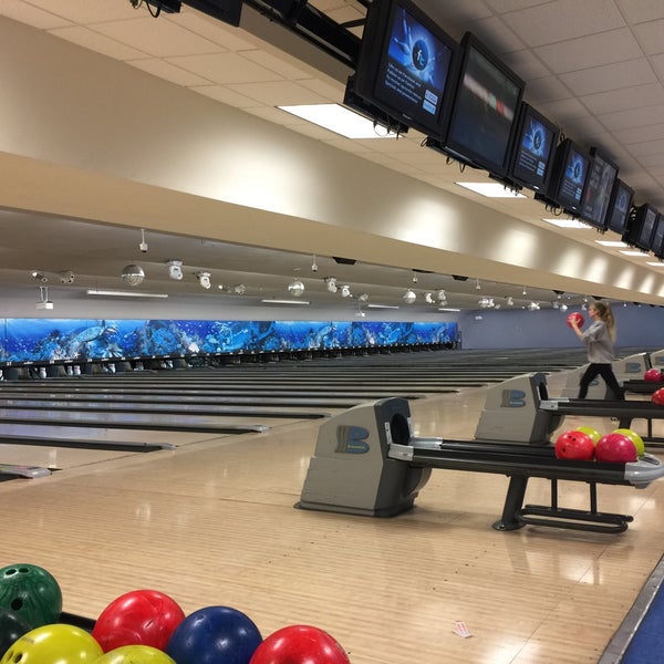 6/26/2018에 Abdulrahman Als님이 Bird Bowl Bowling Center에서 찍은 사진
