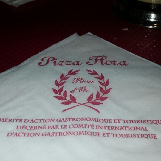 รูปภาพถ่ายที่ Pizza Flora โดย Manuel T. เมื่อ 8/30/2014