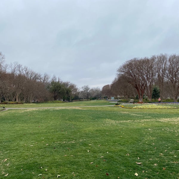 Das Foto wurde bei Dallas Arboretum and Botanical Garden von Alex L. am 2/2/2024 aufgenommen