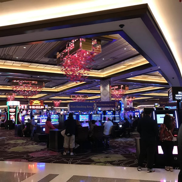 Foto diambil di Graton Resort &amp; Casino oleh Alex L. pada 8/8/2021