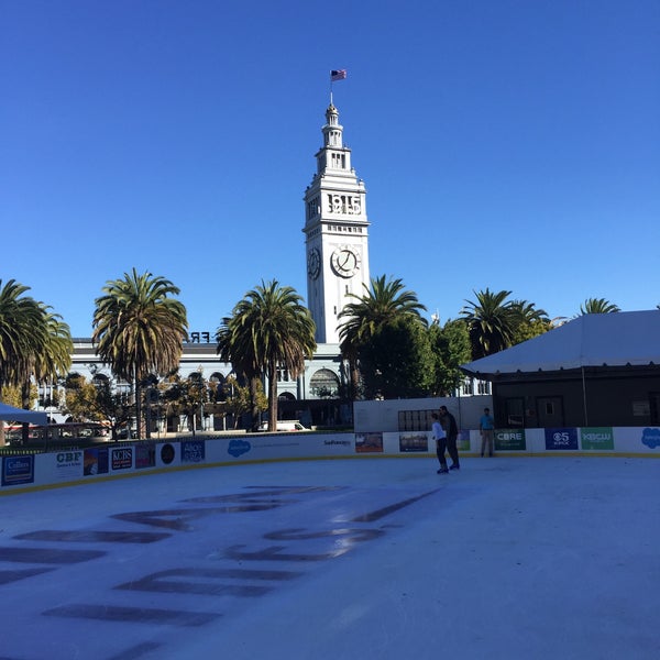 Photo taken at The Holiday Ice Rink at Embarcadero Center by Alex L. on 11/4/2015