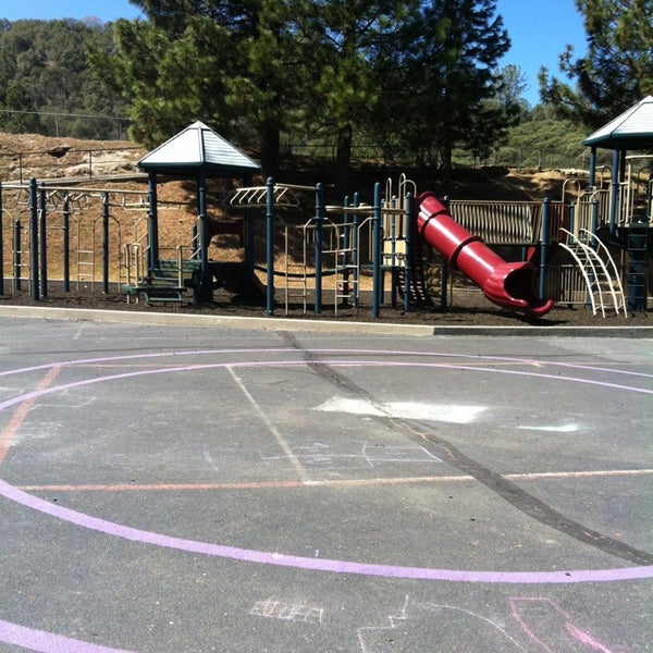 Soulsbyville Elementary School 2 tips from 19 visitors