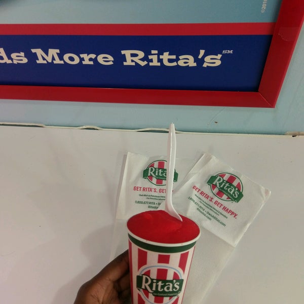 Photo taken at Rita&#39;s Water Ice by Shaquoia L. on 10/24/2016