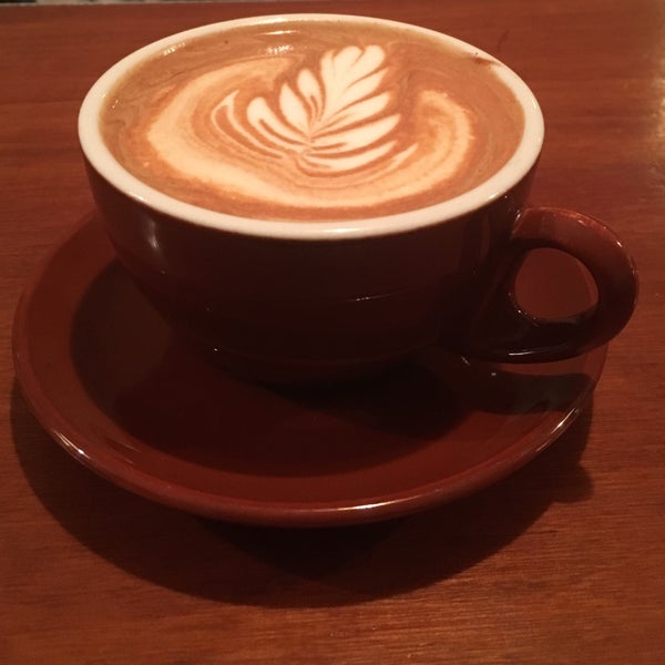 Foto diambil di Propeller Coffee oleh Rosie Mae pada 7/3/2018