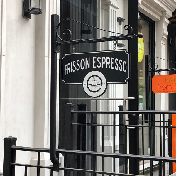 Foto tirada no(a) Frisson Espresso por Rosie Mae em 11/5/2019