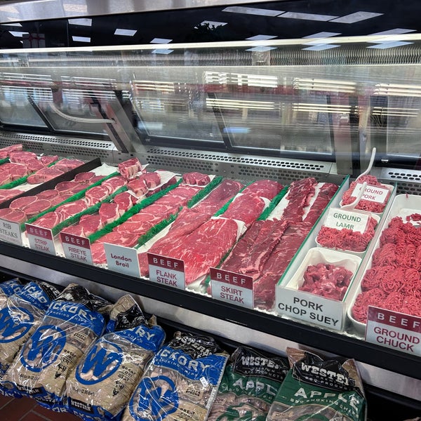 Foto scattata a Paulina Meat Market da Laura N. il 6/13/2023