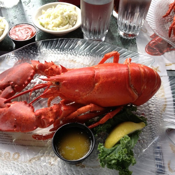 Снимок сделан в Mabel&#39;s Lobster Claw пользователем Perri W. 9/11/2013