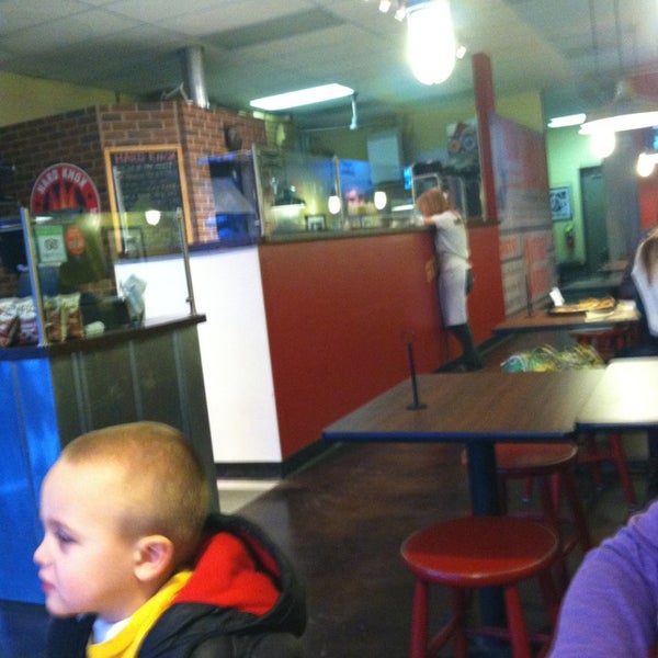 3/3/2013 tarihinde Nick L.ziyaretçi tarafından Hard Knox Pizzeria'de çekilen fotoğraf