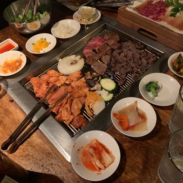 Das Foto wurde bei Wharo Korean BBQ von Victoria M. am 10/10/2019 aufgenommen
