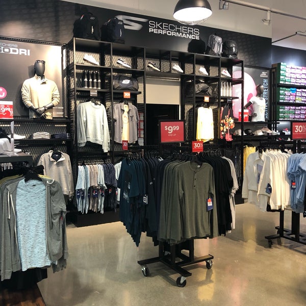 Skechers in hotsell gateway mall