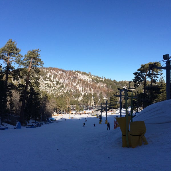 Снимок сделан в Mountain High Ski Resort (Mt High) пользователем Victoria M. 2/4/2016