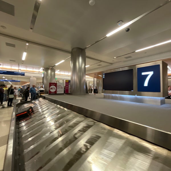 Baggage Claim TBIT West Los Angeles Tom Bradley International