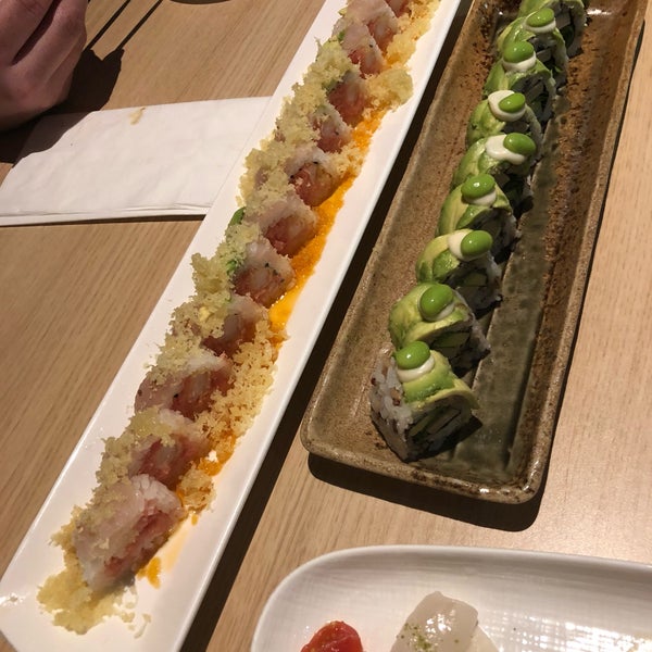 Foto diambil di Sushi Enya oleh Victoria M. pada 2/23/2018
