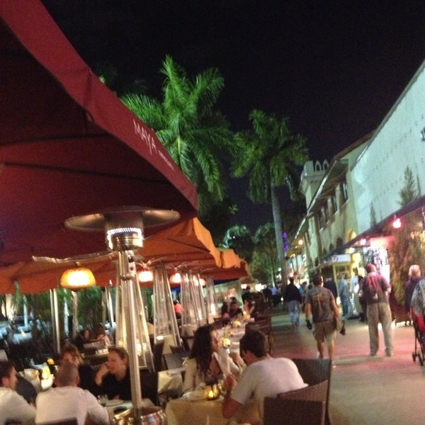 3/6/2013 tarihinde Victoria M.ziyaretçi tarafından Maya&#39;s Grill Miami Beach'de çekilen fotoğraf
