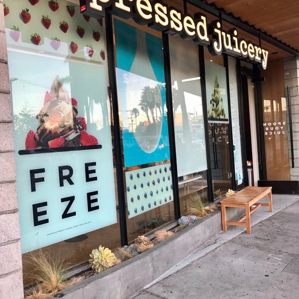 Photo taken at Pressed Juicery by Victoria M. on 11/23/2017