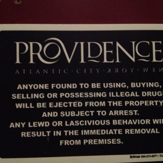 รูปภาพถ่ายที่ Providence Nightclub โดย Victoria M. เมื่อ 10/27/2012