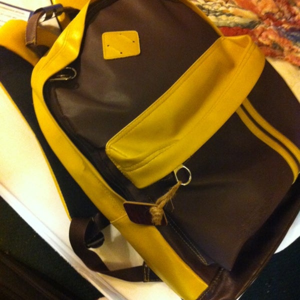 Megabus Stop Downtown West St Louis, MO