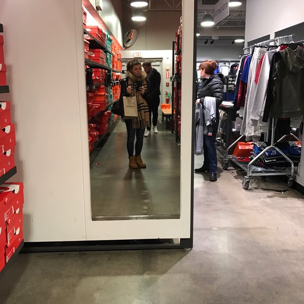 Calgary hotsell nike outlet