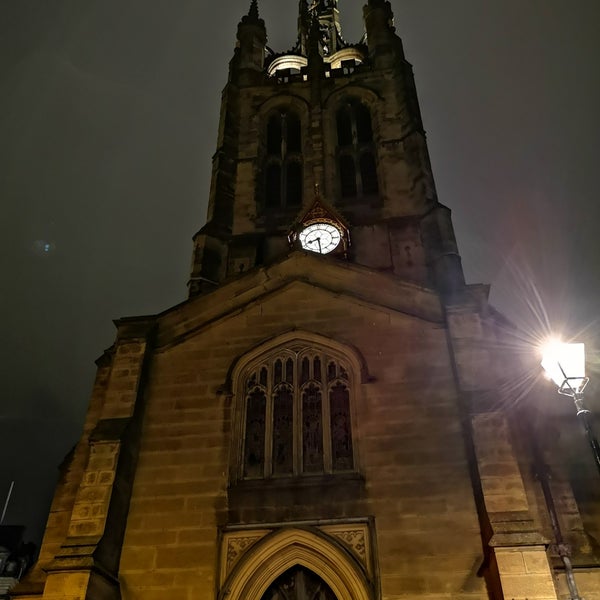 Foto tomada en St Nicholas Cathedral  por Axel el 10/19/2018