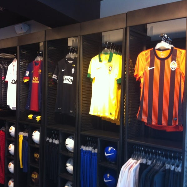 De sport магазин