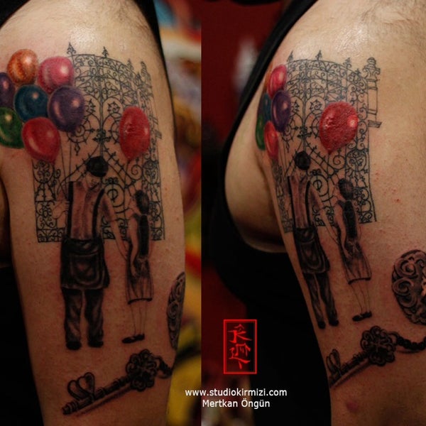 3/24/2014에 Mertkan O.님이 Studio Kırmızı Tattoo Shop에서 찍은 사진