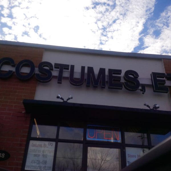 Photo taken at Costumes Etc by ATLConnector on 1/11/2014