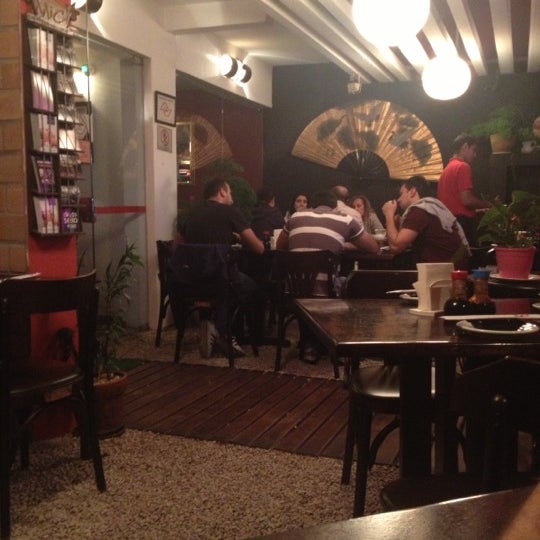 9/30/2012 tarihinde Matan T.ziyaretçi tarafından Sushi Los Ruas'de çekilen fotoğraf