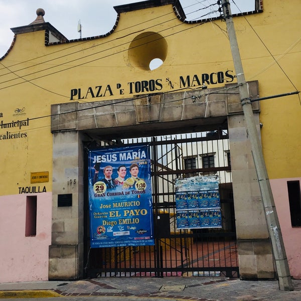 รูปภาพถ่ายที่ Plaza de Toros San Marcos โดย Mileth Á. เมื่อ 7/9/2018