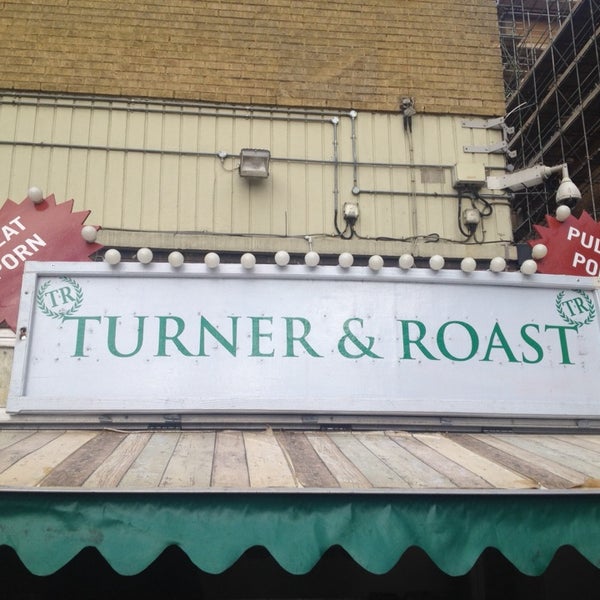 Foto tirada no(a) Turner &amp; Roast por Hannah S. em 1/27/2014