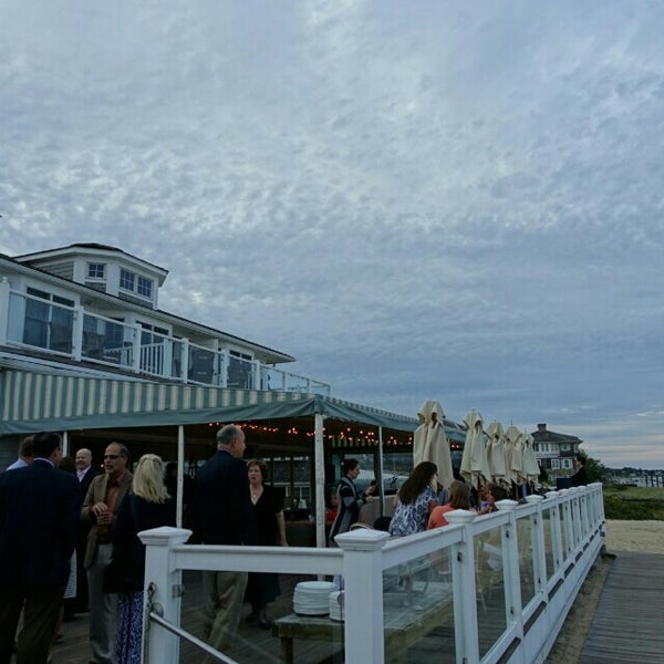9/13/2015 tarihinde Phi D.ziyaretçi tarafından Beach House Grill at Chatham Bars Inn'de çekilen fotoğraf
