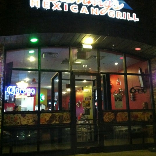 Снимок сделан в Sammy&#39;s Mexican Grill пользователем Stacia C. 11/17/2012