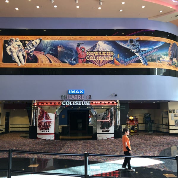 Fotos bei Regal Edwards Valencia & IMAX Newhall 42 Tipps von 3066