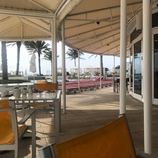 Foto diambil di Hilton Fort Lauderdale Beach Resort oleh Amanda S. pada 4/5/2019