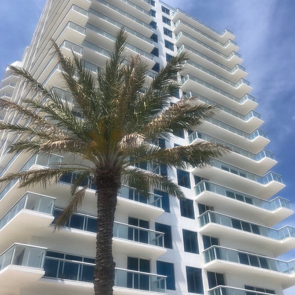 Foto tomada en Hilton Fort Lauderdale Beach Resort  por Amanda S. el 4/6/2019