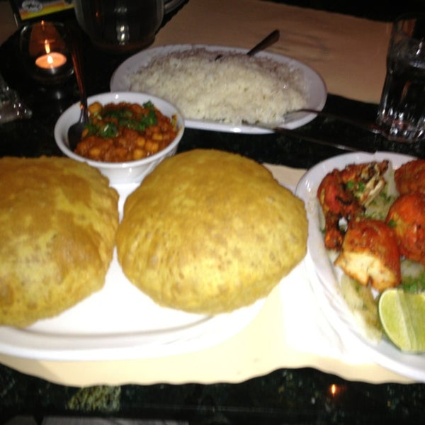 Foto tirada no(a) New Delhi Indian Restaurant por Abinathab B. em 3/4/2013