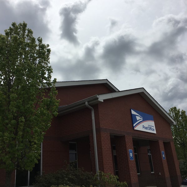 Blue Ridge Post Office Blue Ridge, GA