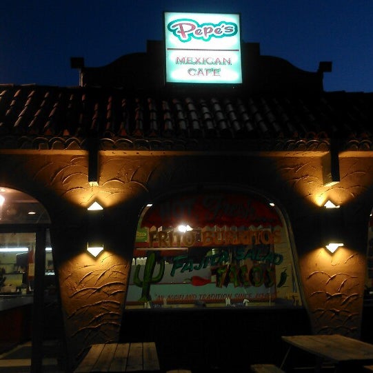 Foto tirada no(a) Pepe&#39;s Mexican Cafe por Marilyn em 8/6/2013