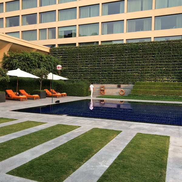 Multi Grand Pharaon Hotel бассейн