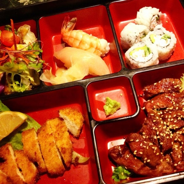 Foto diambil di Wild Wasabi Japanese Cuisine oleh Eric 黄先魁 H. pada 11/27/2012